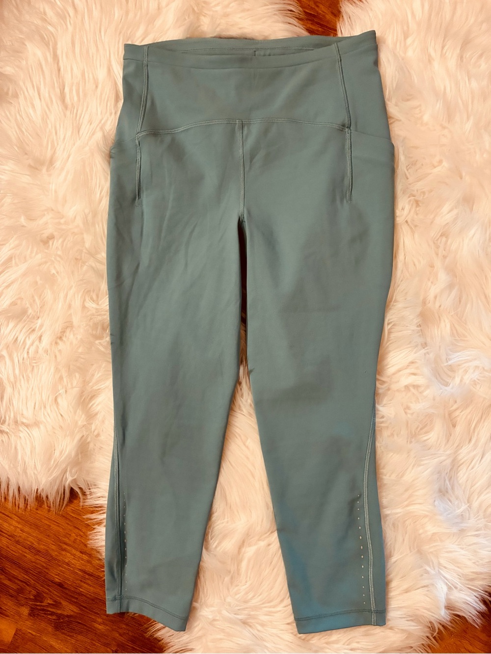 Lululemon NWOT Swift Speed HR Crop 23” Tidal Teal Sz 8 Style #LW6CUZS Stunning